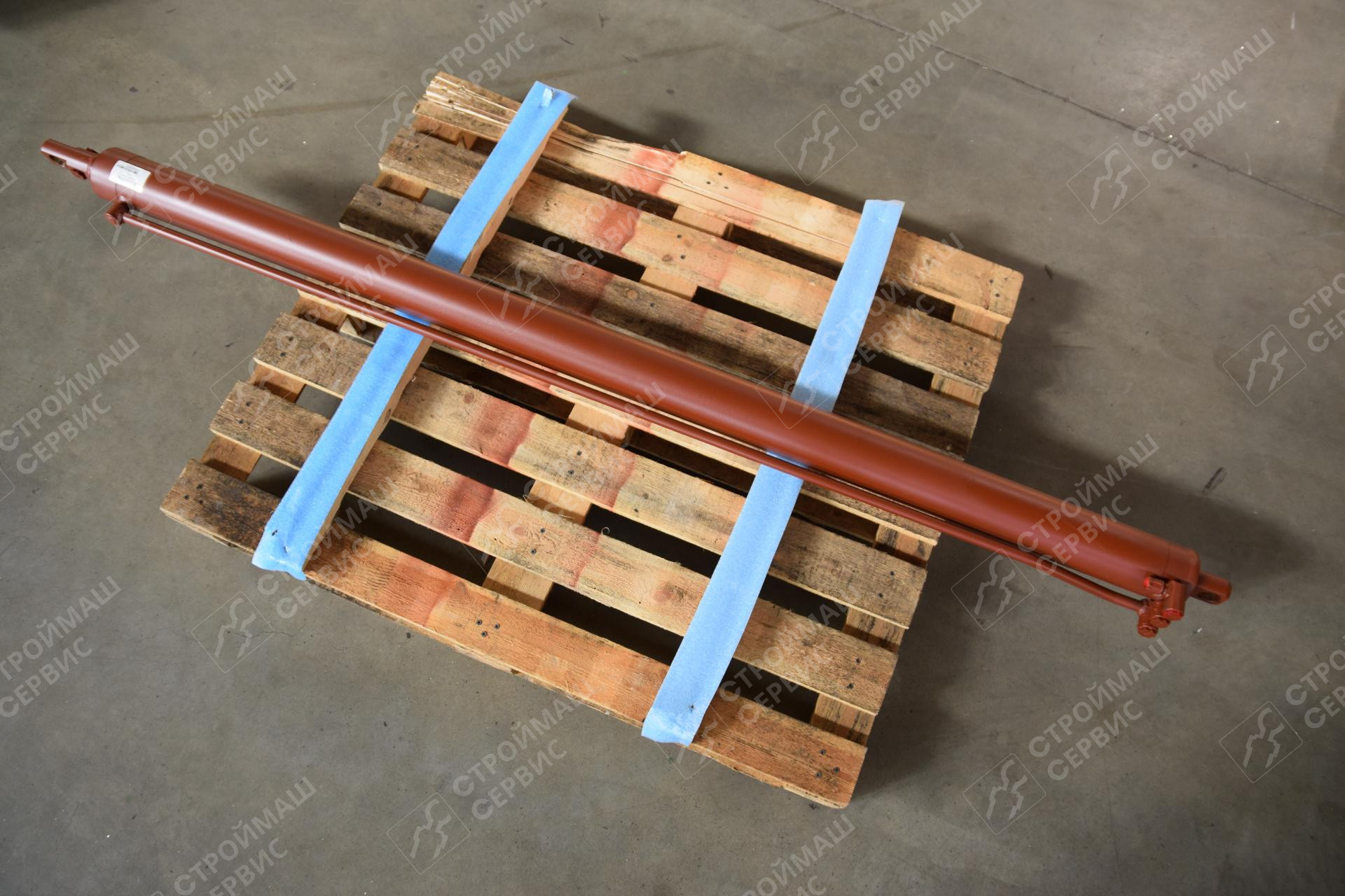 Гидроцилиндр выдвижения опор ЦГ-80.56х1770.22-01 / КС-6476.104.03.000-01